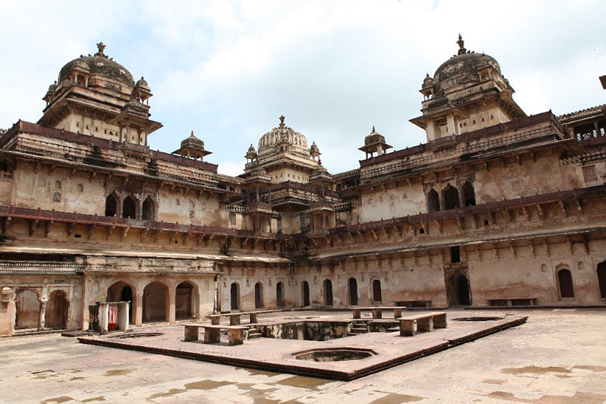 Orchha Tour and Travel Guide